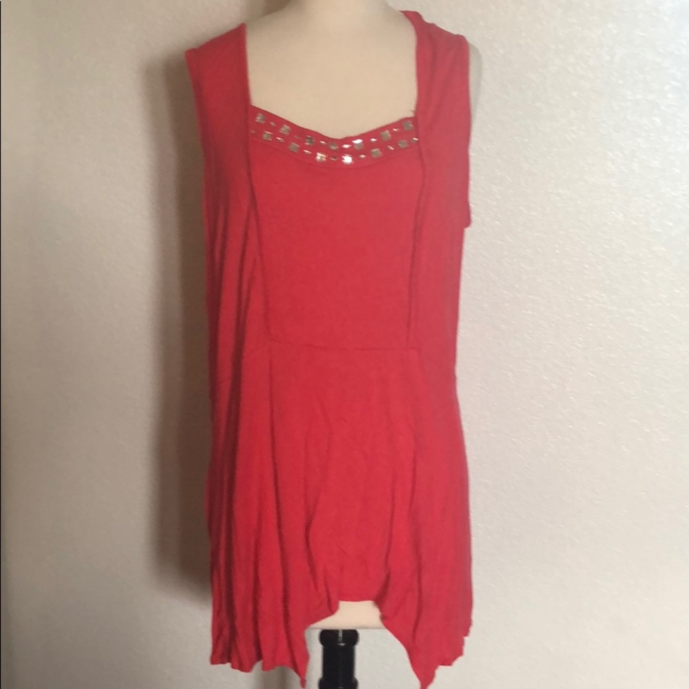 Sleeveless blouse